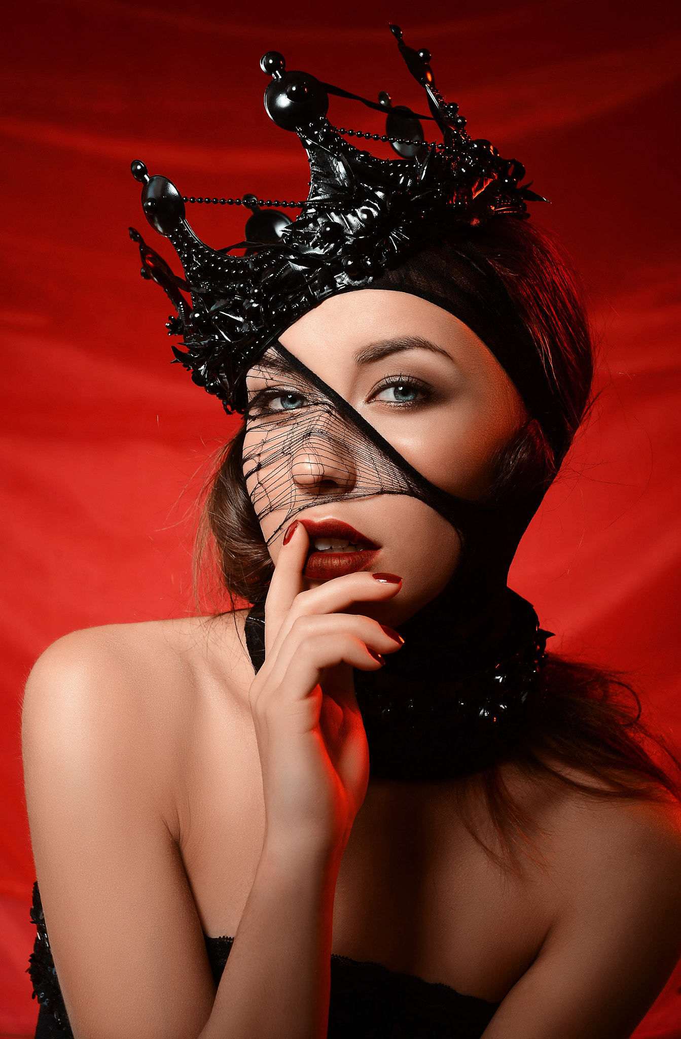 Nikon AF Nikkor 24-85mm F2.8-4D IF sample photo. Black queen photography