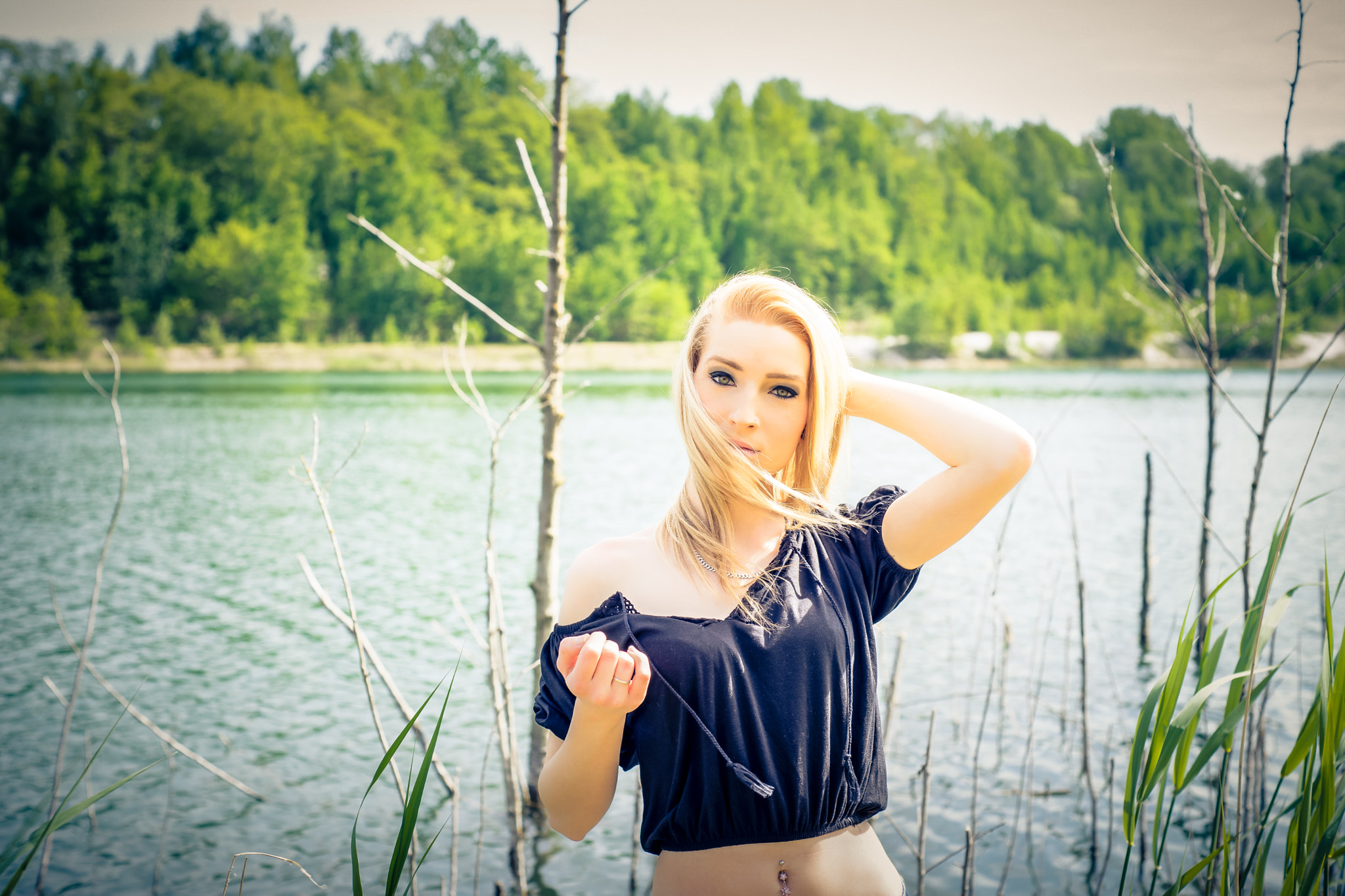 Sony a7 II + Minolta AF 50mm F1.7 New sample photo. Portrait of a woman photography