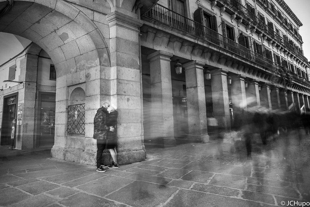 Sony a7 II + Canon EF 17-40mm F4L USM sample photo. Fantasmas en nuestro amor photography