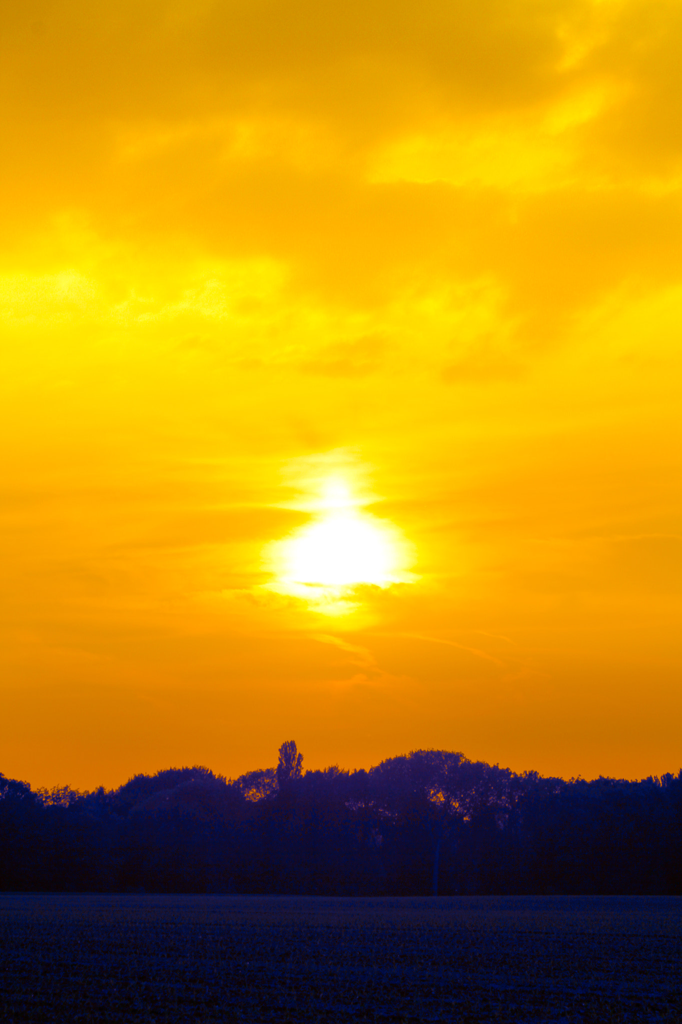 Canon EF 28-70mm f/3.5-4.5 sample photo. Blue/orange sunset photography