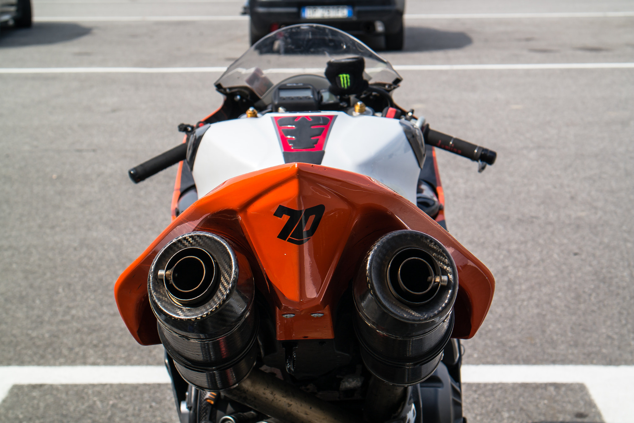 Samsung NX 20-50mm F3.5-5.6 ED sample photo. Yamaha r1 photography