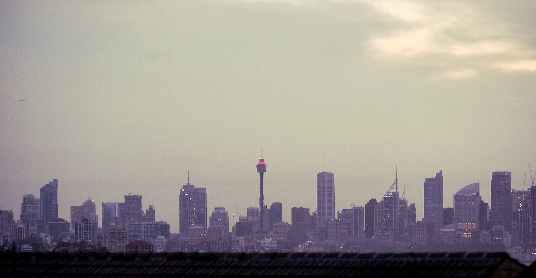 Canon EF 135mm F2L USM sample photo. 悉尼，夜幕即将降临。 photography