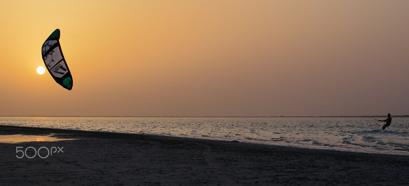 Canon 50mm sample photo. Kite surfing photography