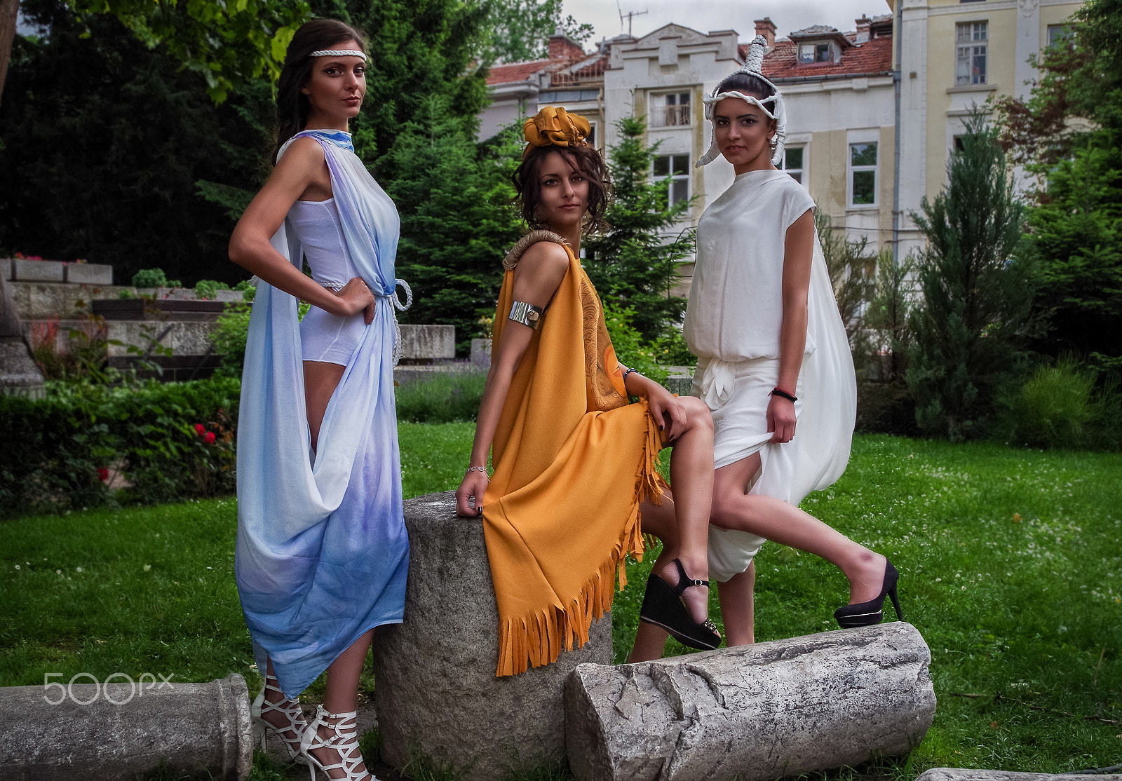 Pentax K-50 sample photo. The three graces photography
