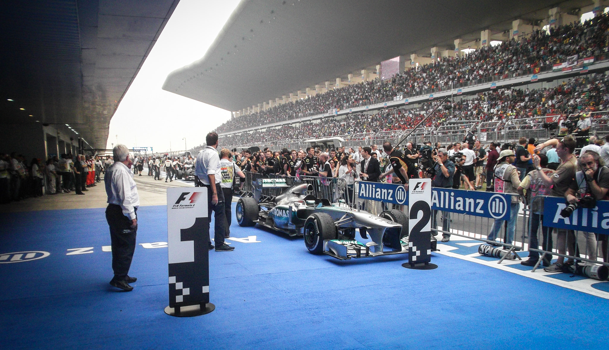 Fujifilm FinePix JX520 sample photo. Vettel seals 2013 f1 crown prize photography