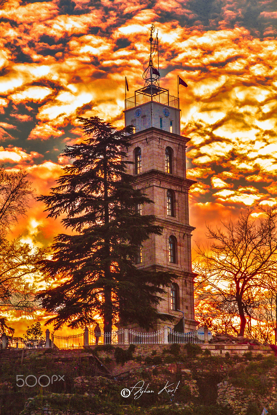 Sigma 18-250mm F3.5-6.3 DC OS HSM sample photo. Clock tower photography