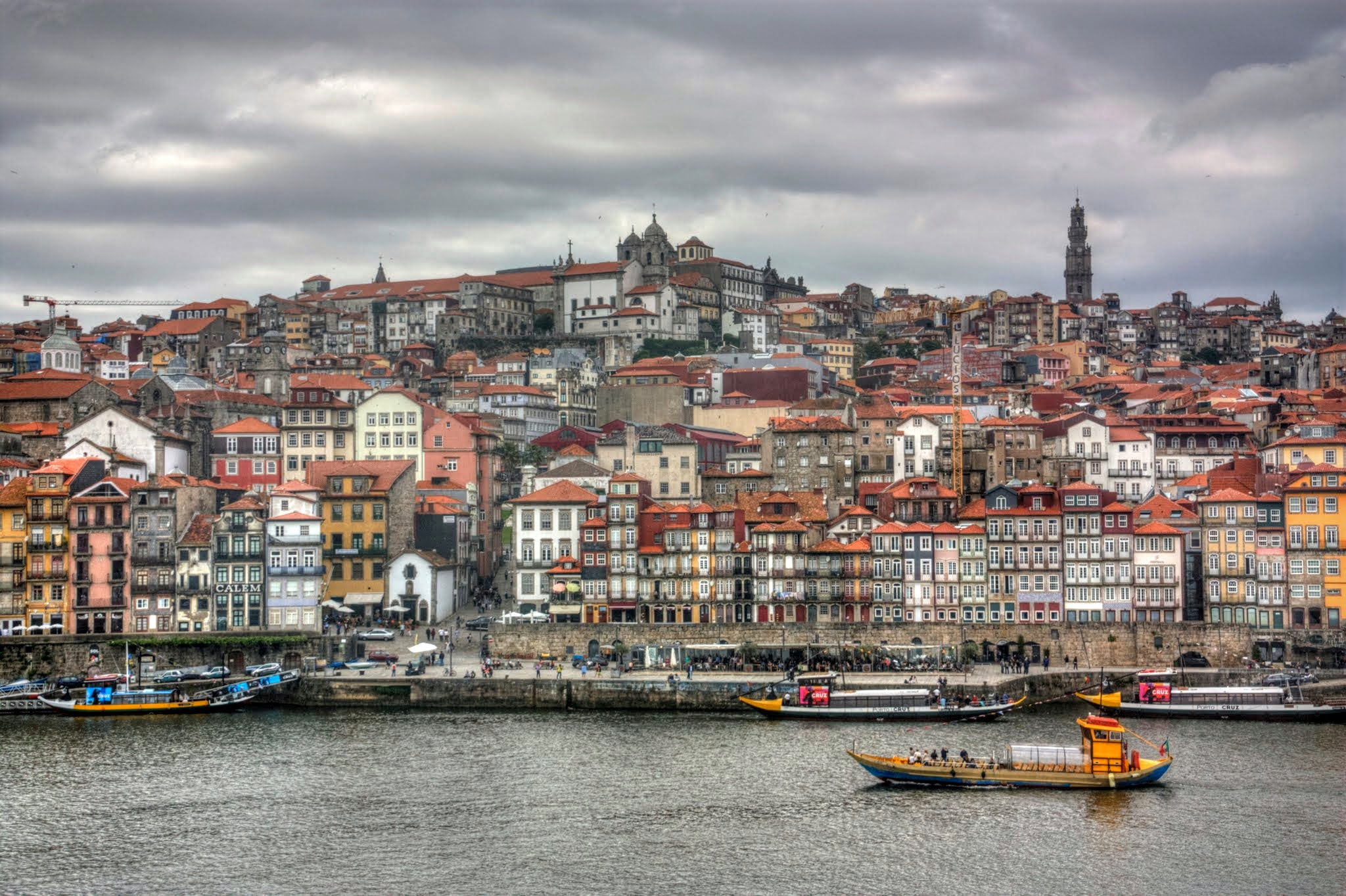 Canon EOS 450D (EOS Rebel XSi / EOS Kiss X2) sample photo. A ribeira e o porto a partir do rio douro photography
