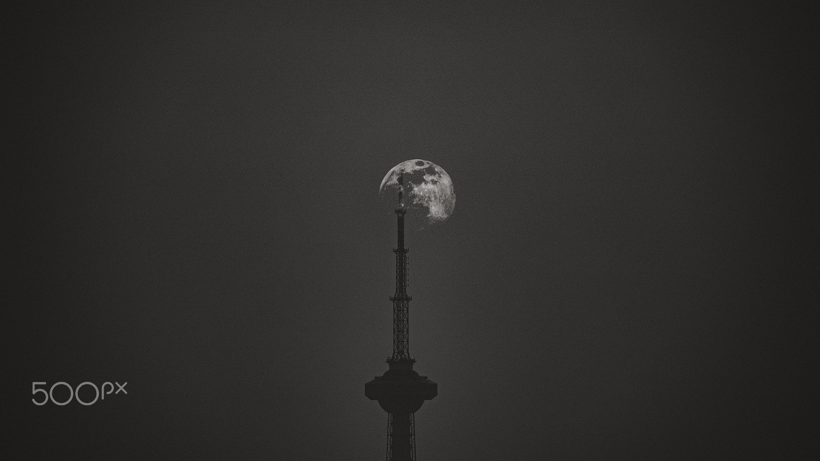 Canon EF 100-400mm F4.5-5.6L IS II USM sample photo. Moon photography