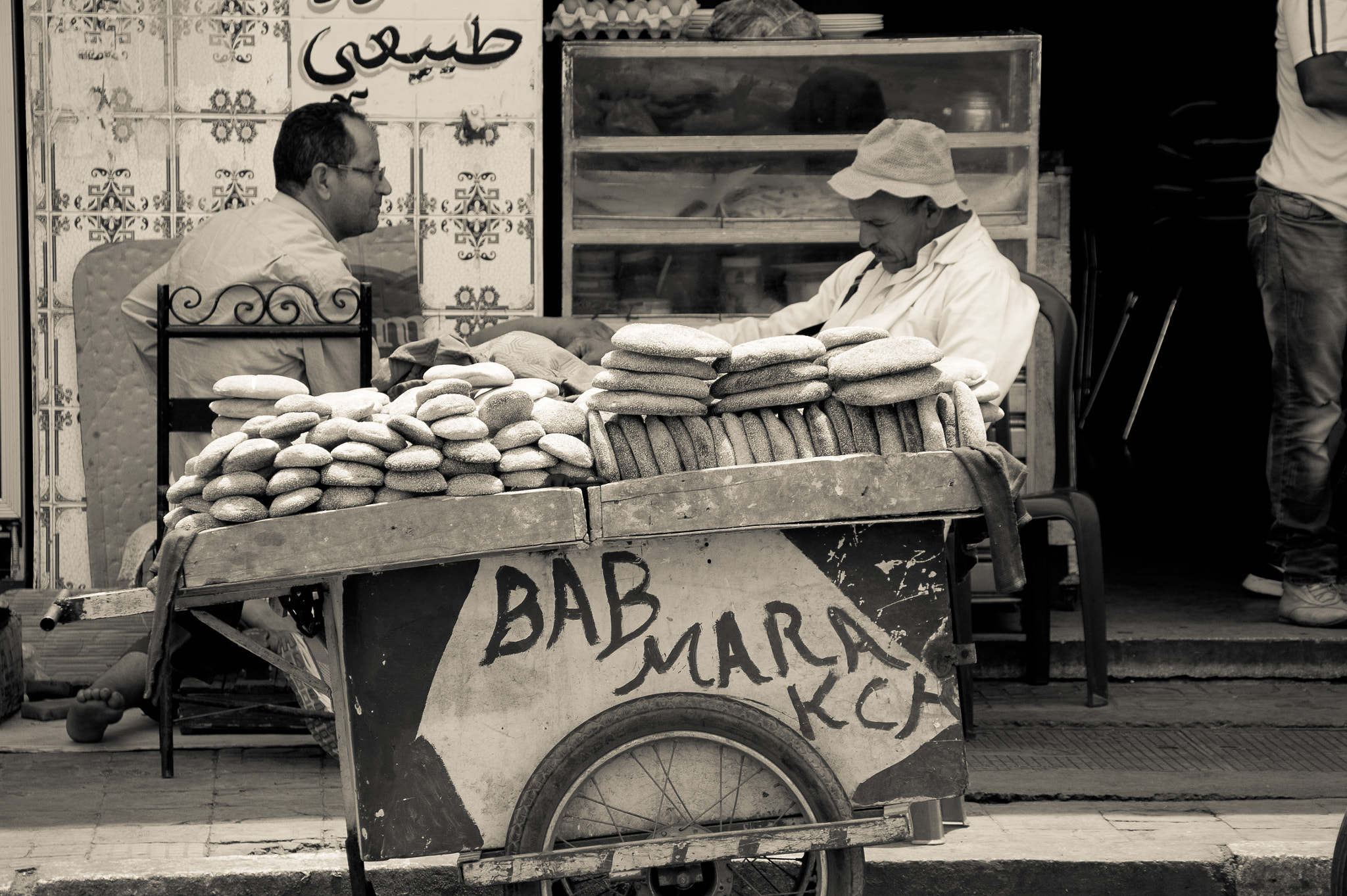 Sony E 18-200mm F3.5-6.3 OSS sample photo. Streets of morocco photography