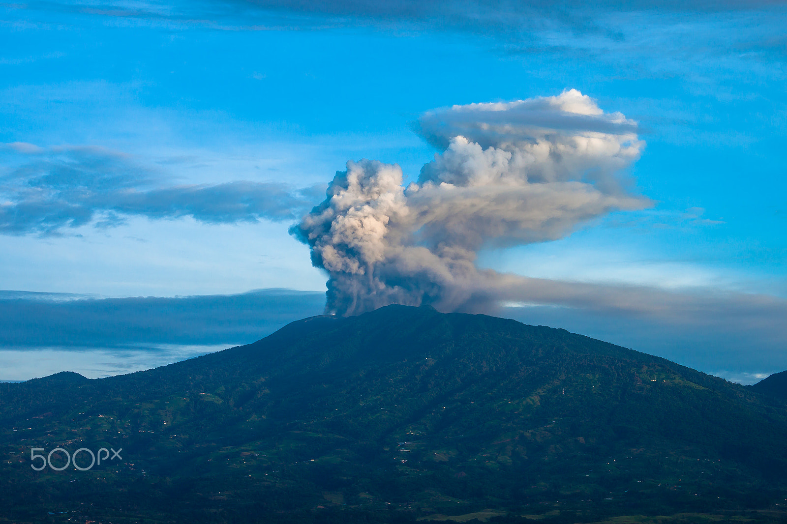 Canon EF 28-135mm F3.5-5.6 IS USM sample photo. Turrialba volcano photography