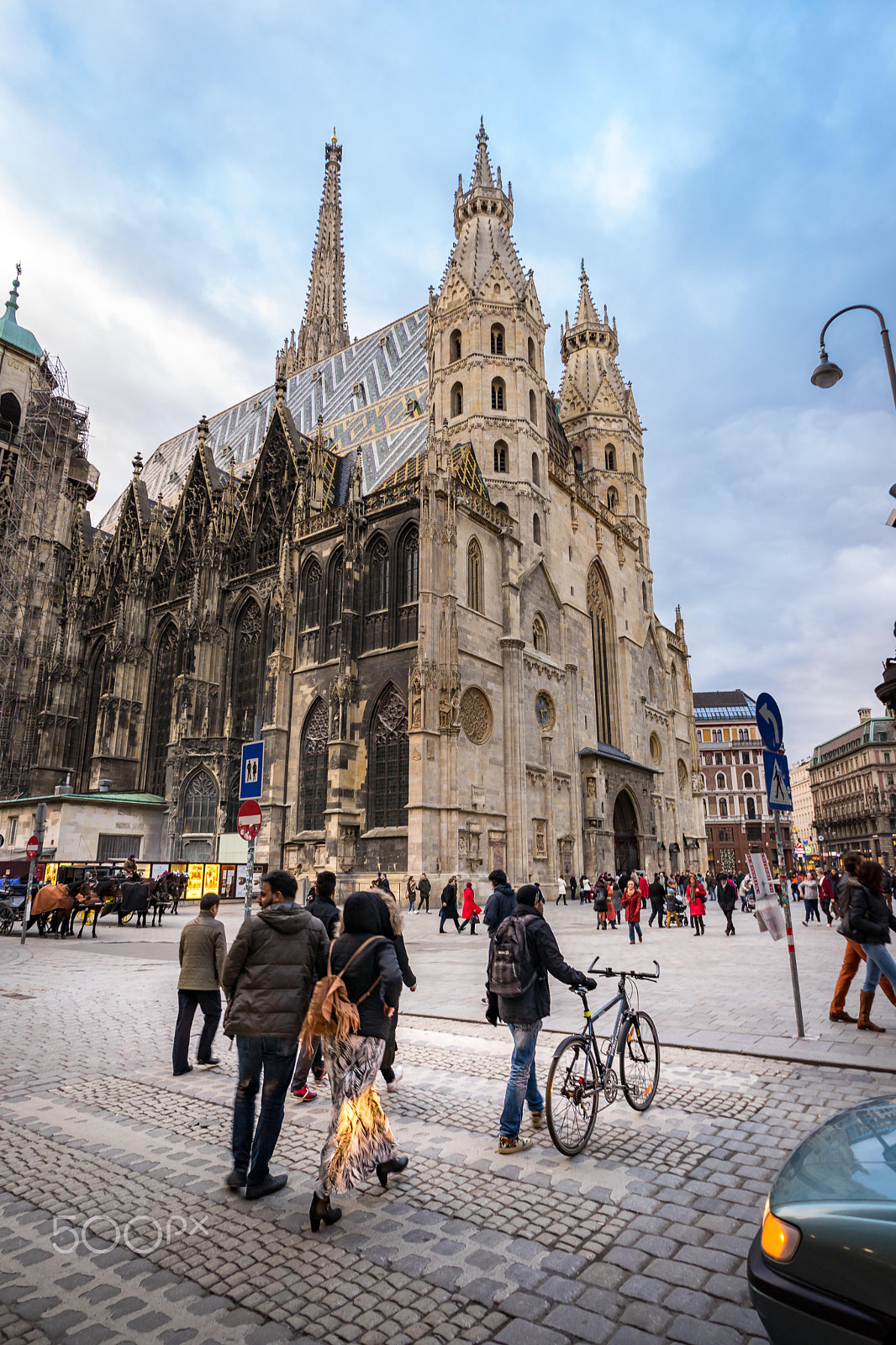 Sony a7 II + FE 21mm F2.8 sample photo. Vienna, austria- march 6, 2016: urban life in the evening at ste photography