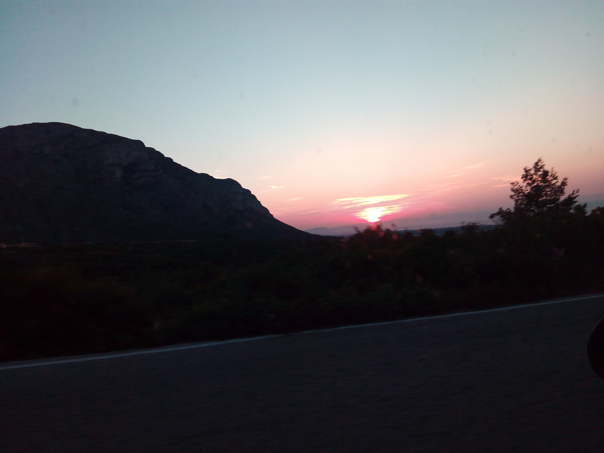 bq Aquaris E5 FHD sample photo
