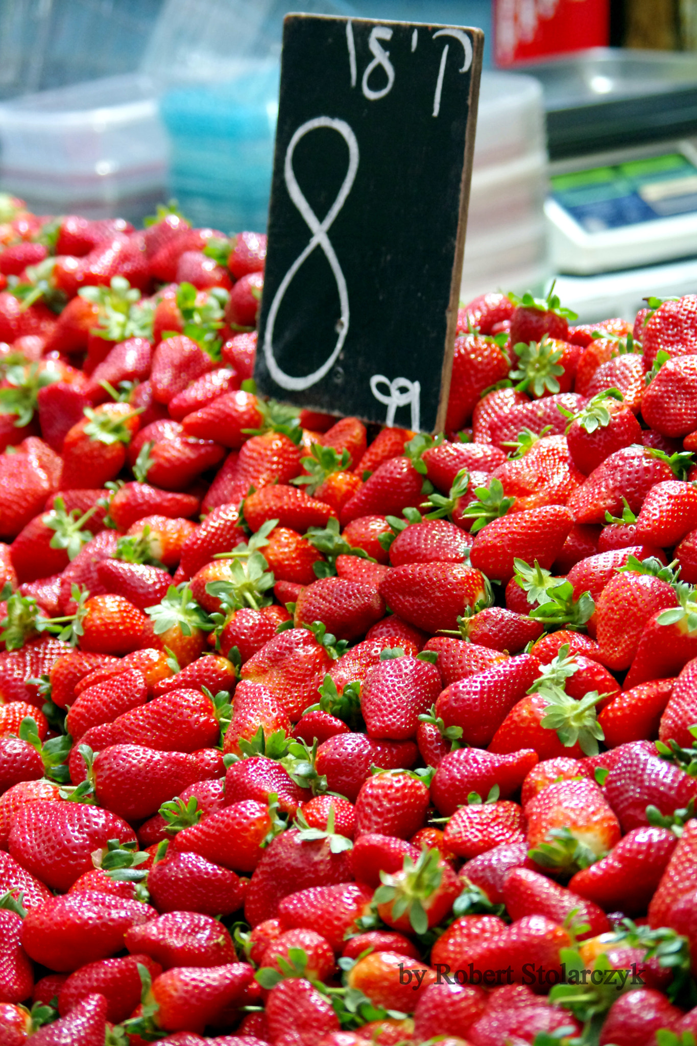 smc PENTAX-DA L 50-200mm F4-5.6 ED sample photo. Strawberries taste good everywhere photography