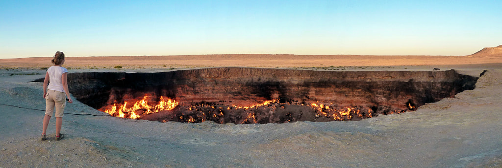 Darvaza gas crater by Jürg Schmidlin  on 500px.com