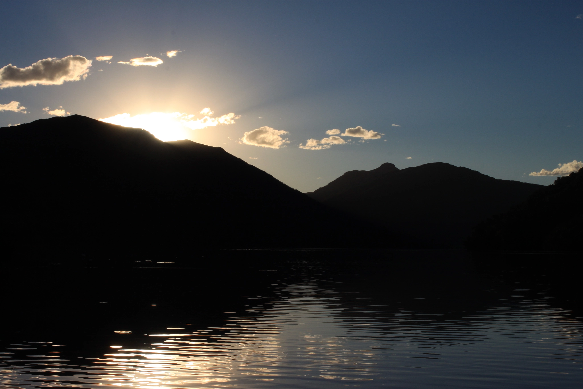 Canon EF 40mm F2.8 STM sample photo. Lago hermoso photography