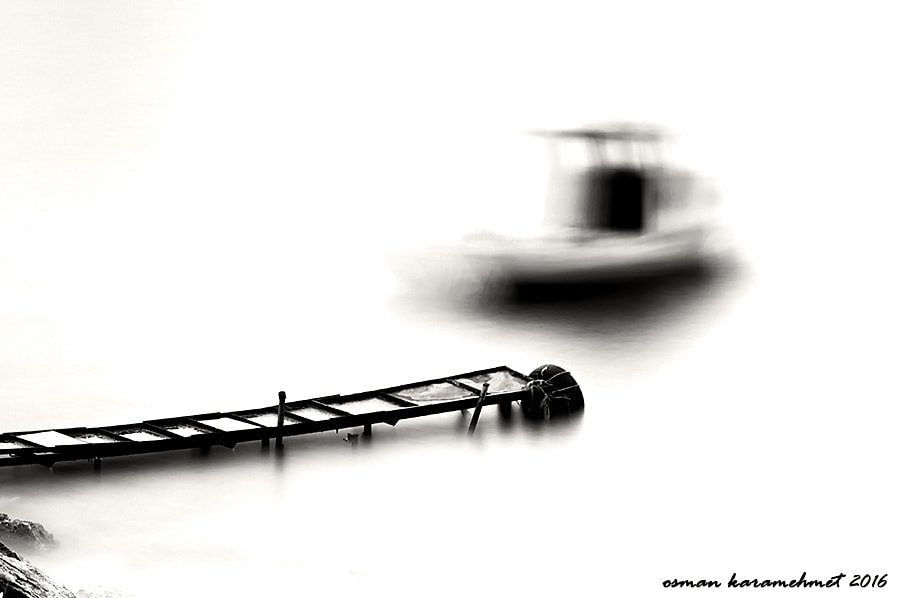 Nikon D300 + Sigma 24-105mm F4 DG OS HSM Art sample photo. Pier and boat photography