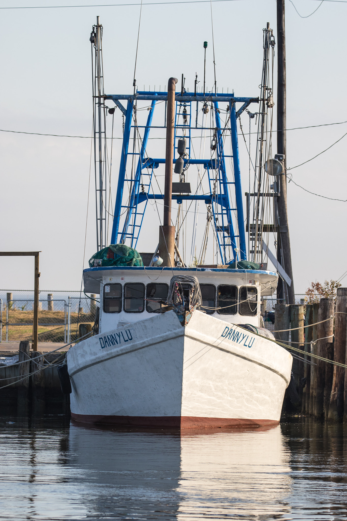 Canon EF 100-400mm F4.5-5.6L IS II USM sample photo. Shrimp boat photography