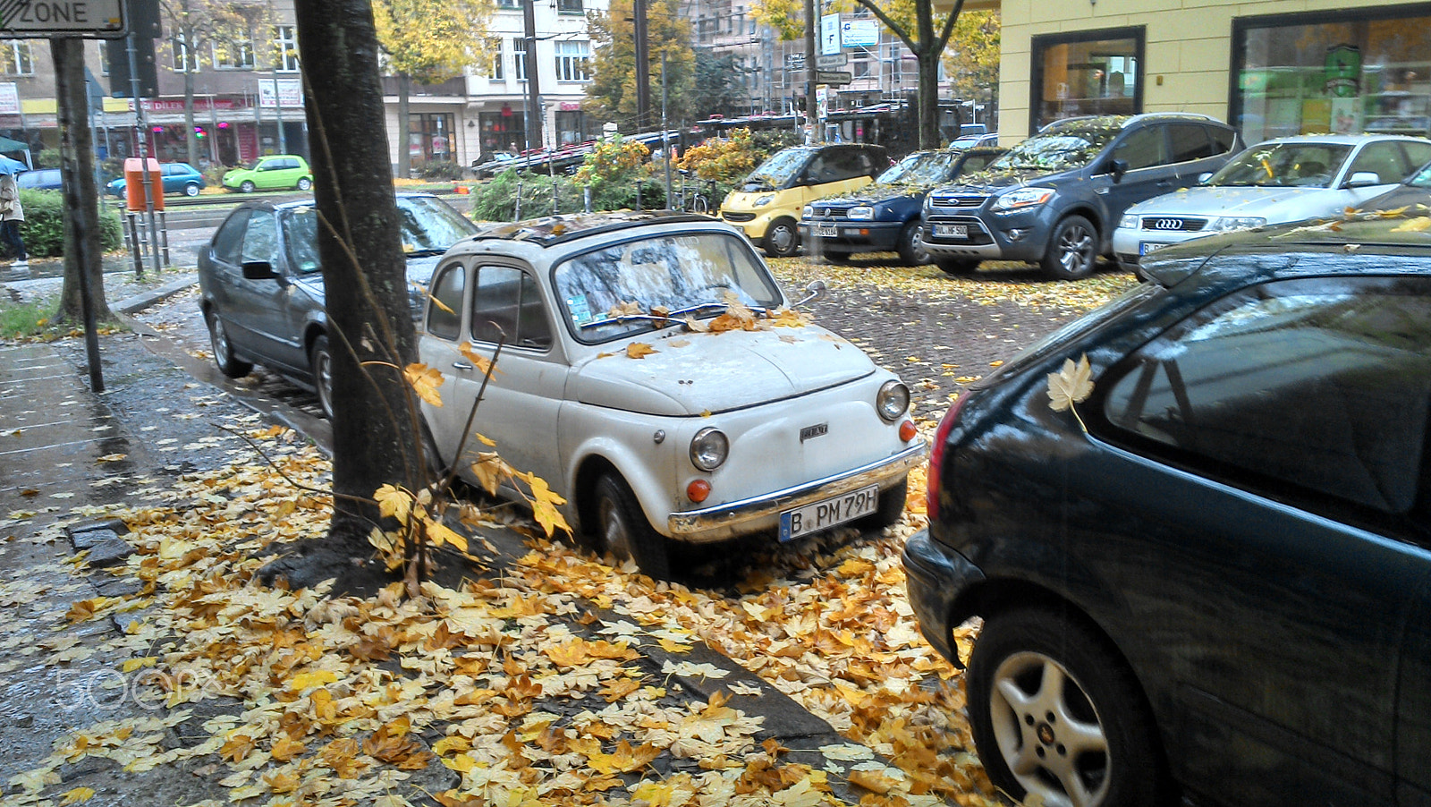 Motorola RAZR i sample photo. The real fiat 500 photography