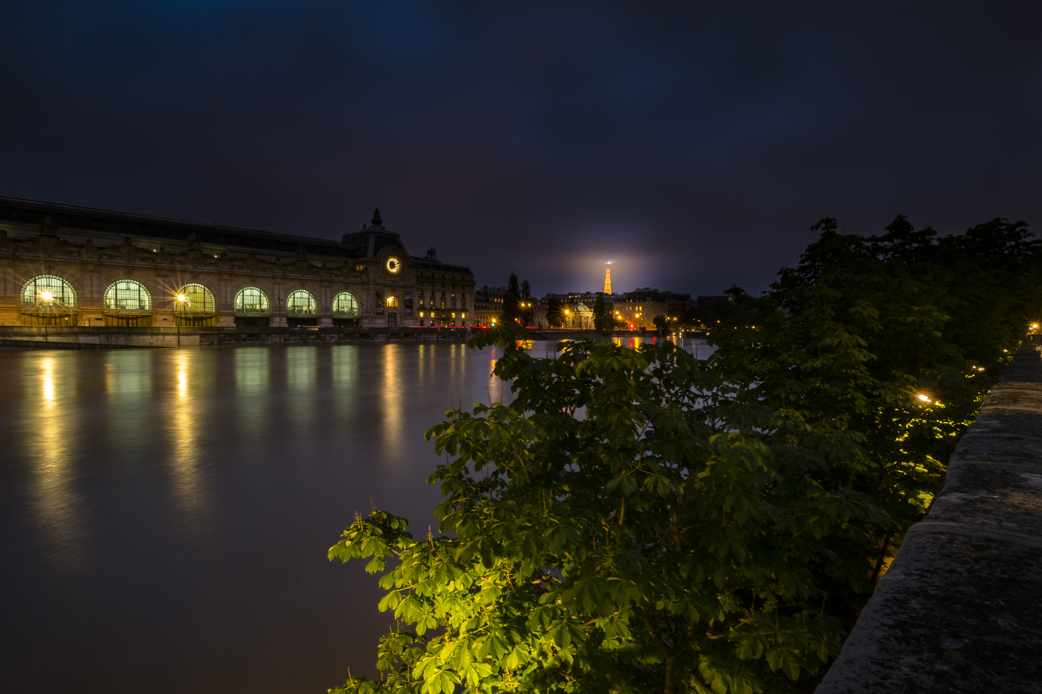 Fujifilm X-Pro1 + ZEISS Touit 12mm F2.8 sample photo. Seine de rue photography