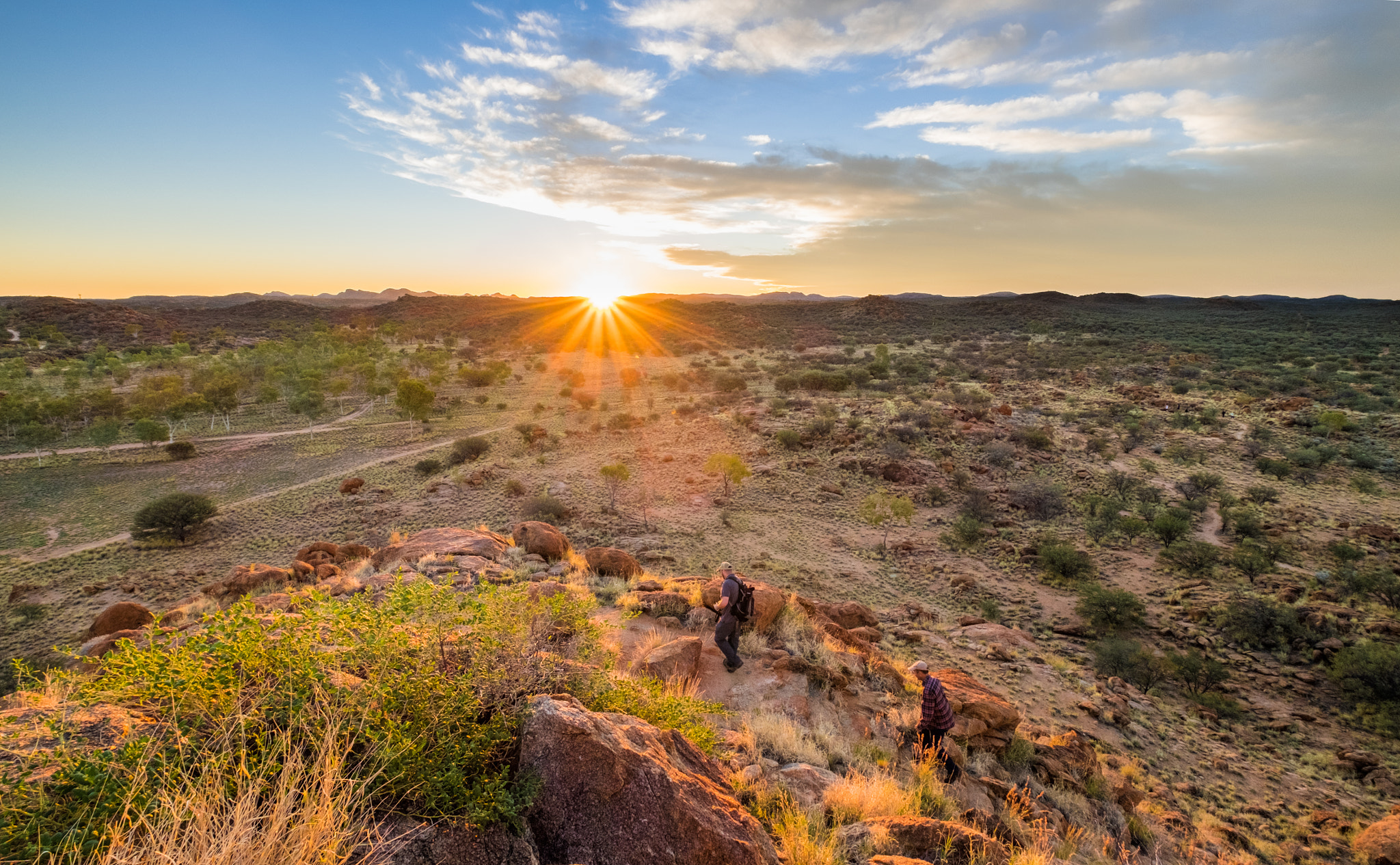 Fujifilm X-E2S + Fujifilm XF 10-24mm F4 R OIS sample photo. Telegraph station (sunset hiking) photography