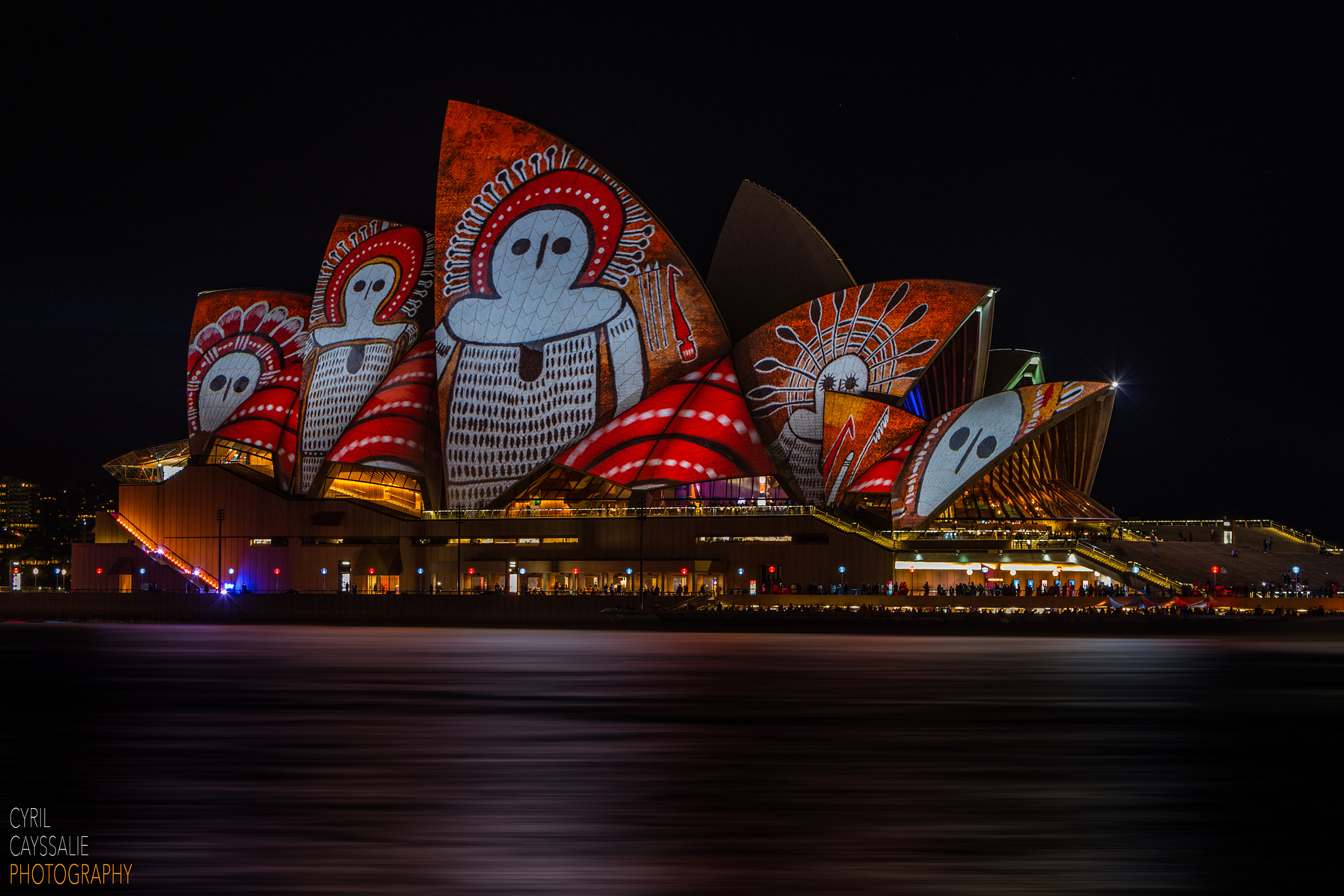 Canon EF 70-200mm F2.8L IS USM sample photo. Sydney vivid 2016 v photography