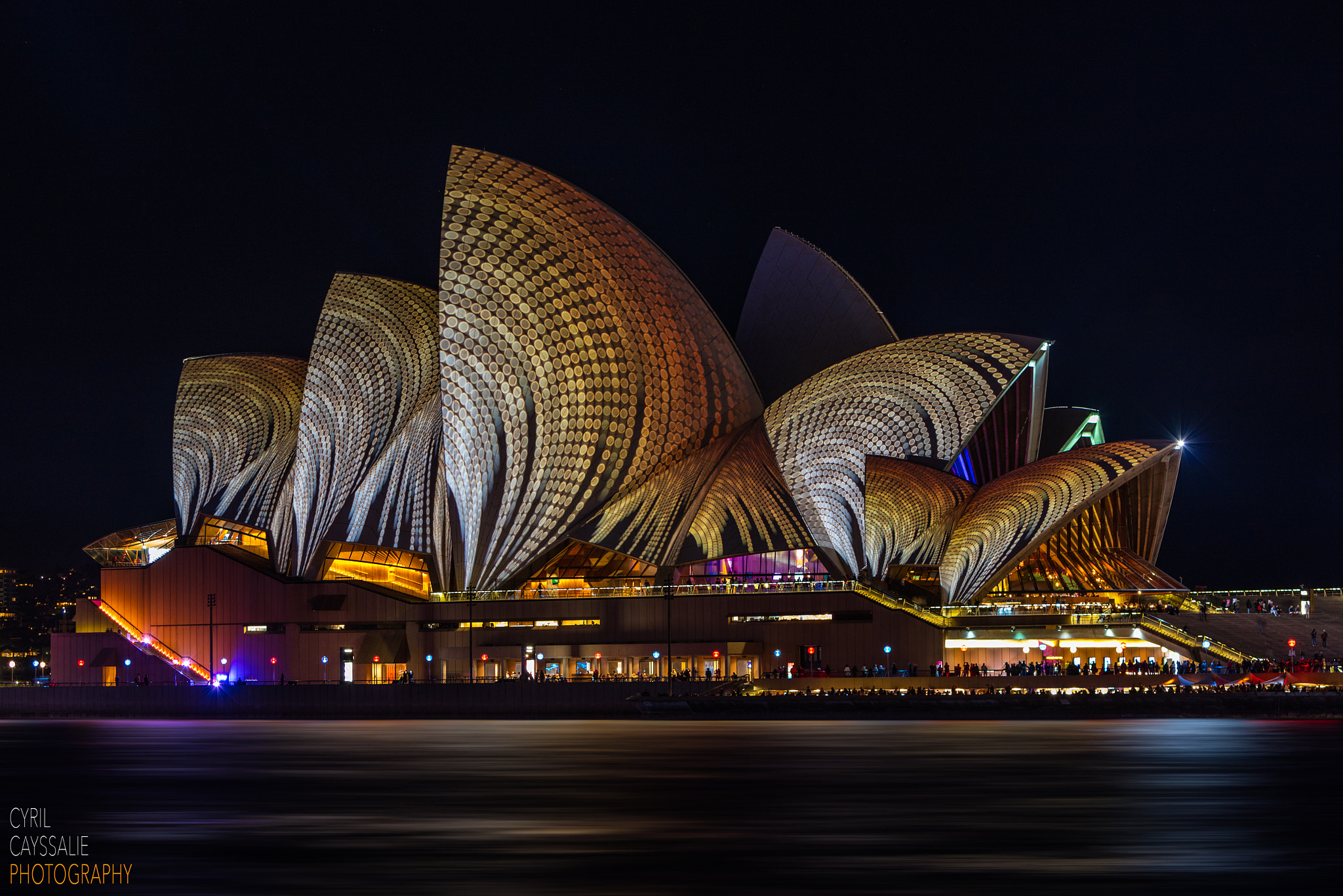 Canon EF 70-200mm F2.8L IS USM sample photo. Sydney vivid 2016 ii photography