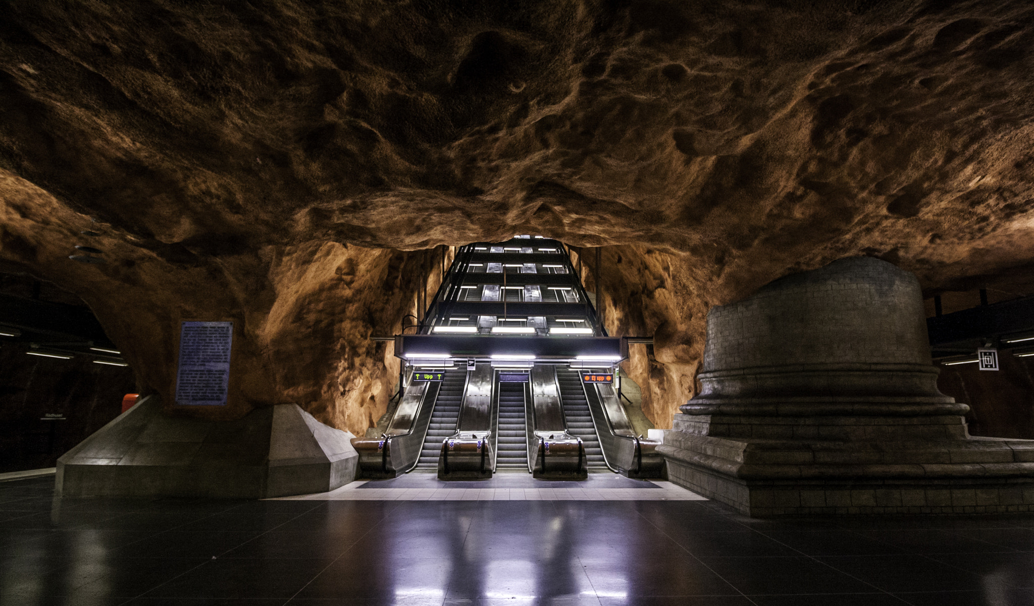 Canon EF-S 10-18mm F4.5–5.6 IS STM sample photo. Radhuset photography