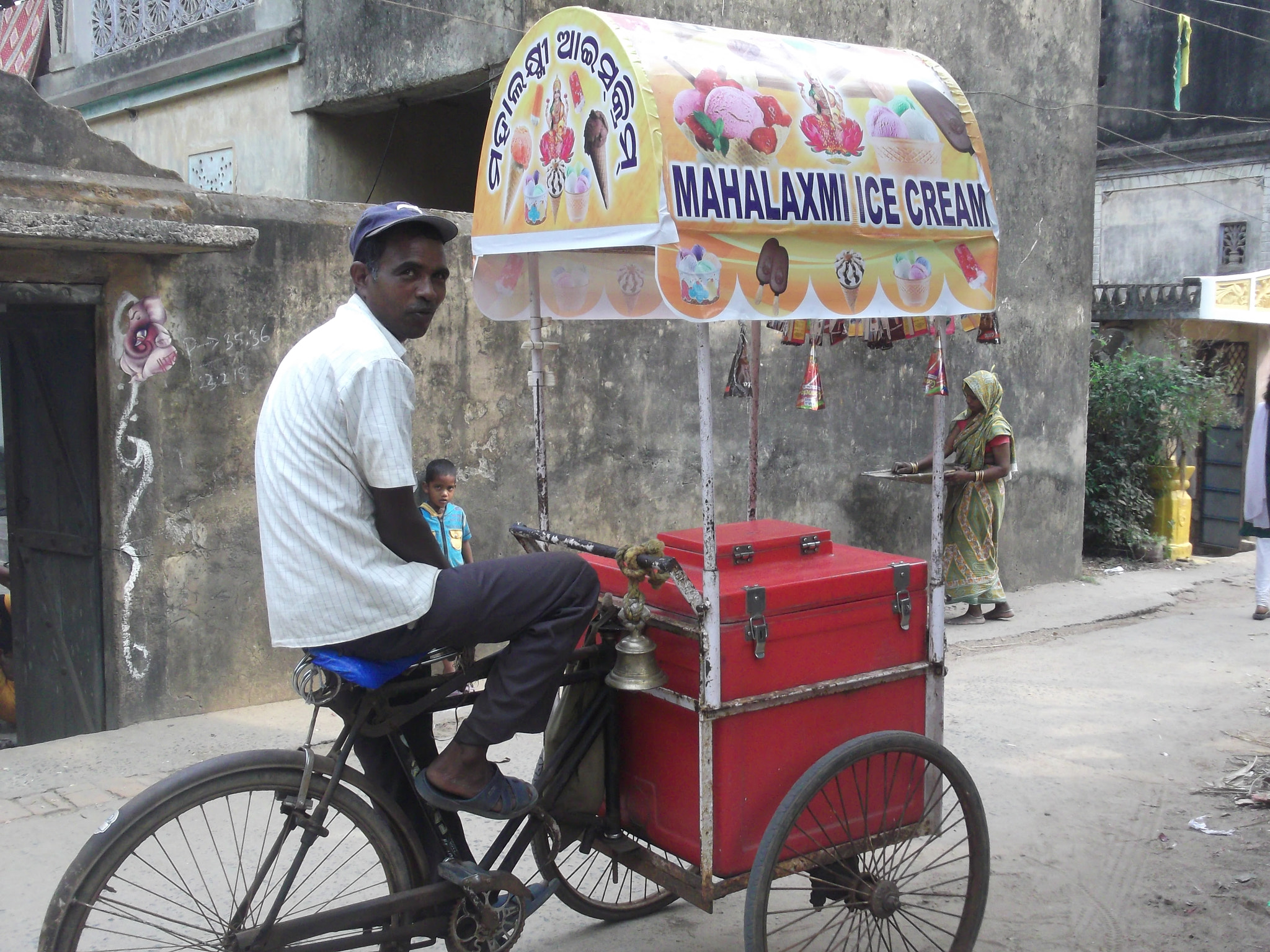 Fujifilm FinePix C20 sample photo. Icecremewala of odisha photography