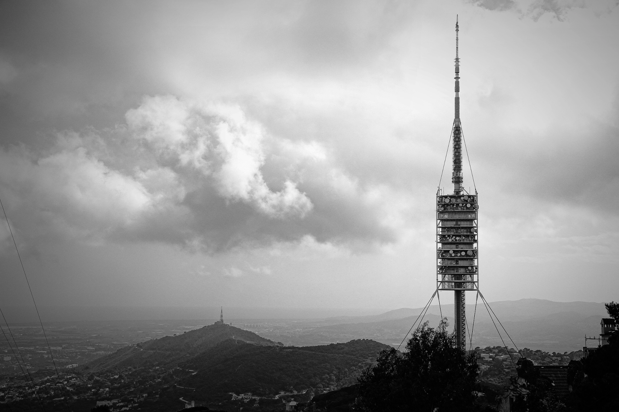 Canon EF-S 15-85mm F3.5-5.6 IS USM sample photo. Barcelona - tibidabo tower photography
