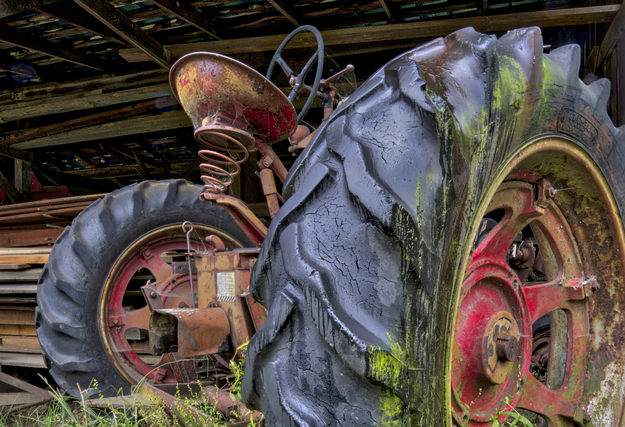 Sony a6000 + Sony E 10-18mm F4 OSS sample photo. Old tractor photography