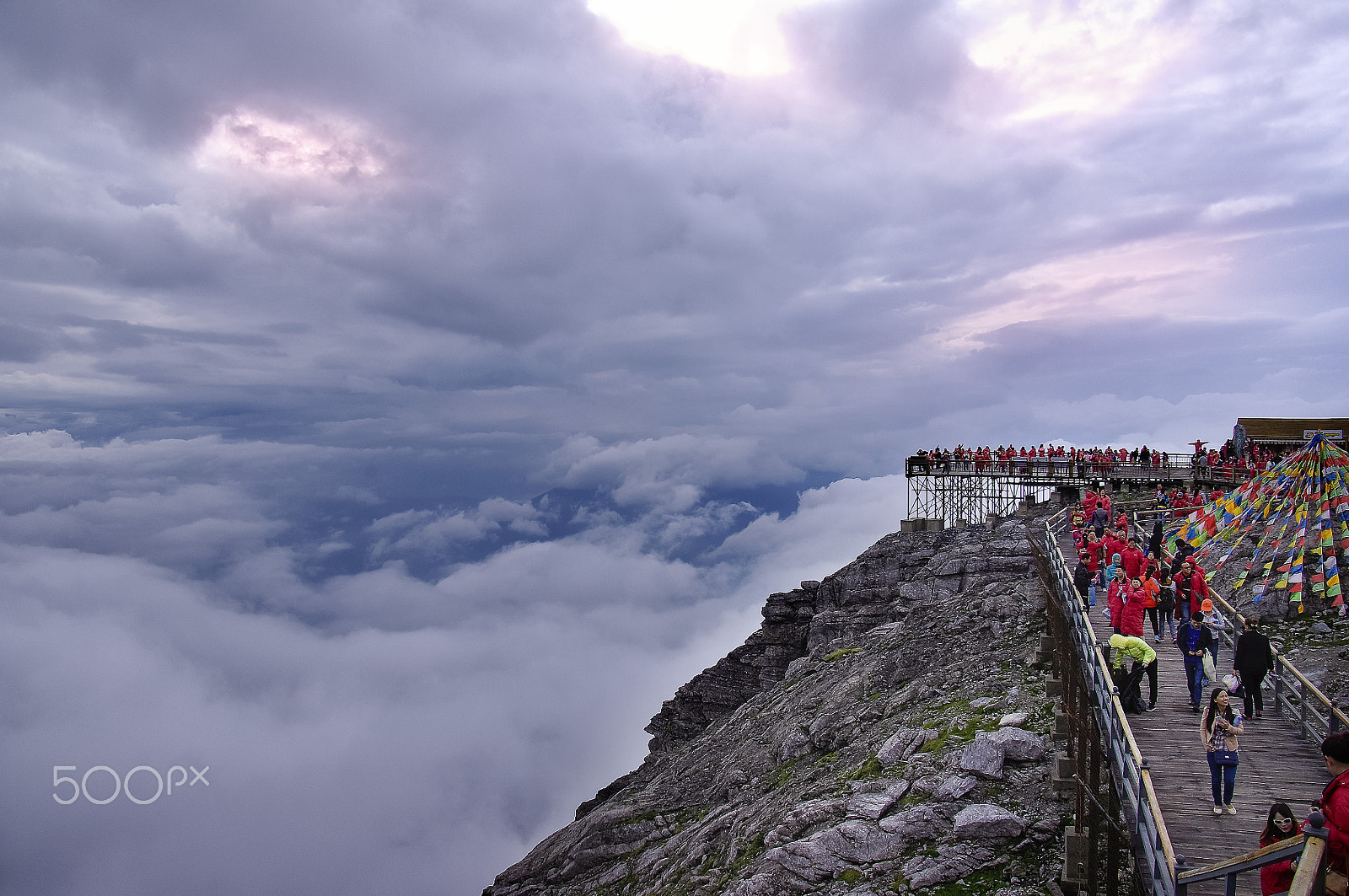 Pentax smc DA 17-70mm F4.0 AL (IF) SDM sample photo. Above the clouds photography