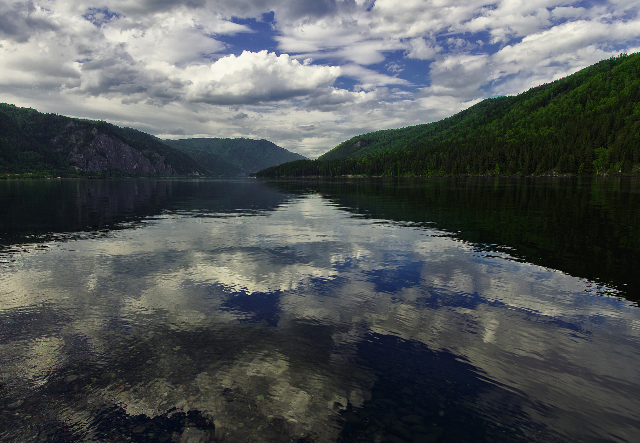 Sigma 20mm EX f/1.8 sample photo. Reflection photography
