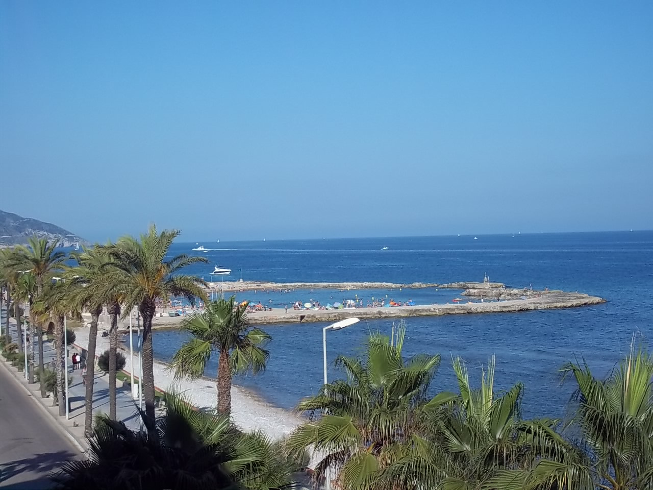 Kodak EASYSHARE M530 DIGITAL CAMERA sample photo. Sea side photography