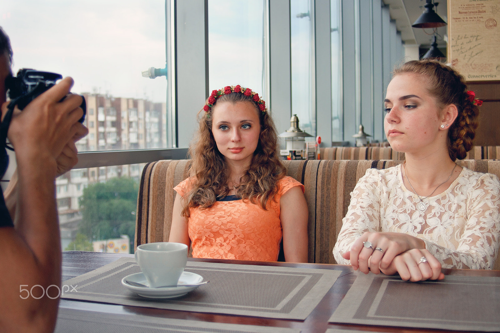 Canon EF 28-70mm f/3.5-4.5 sample photo. Cafe shootings photography