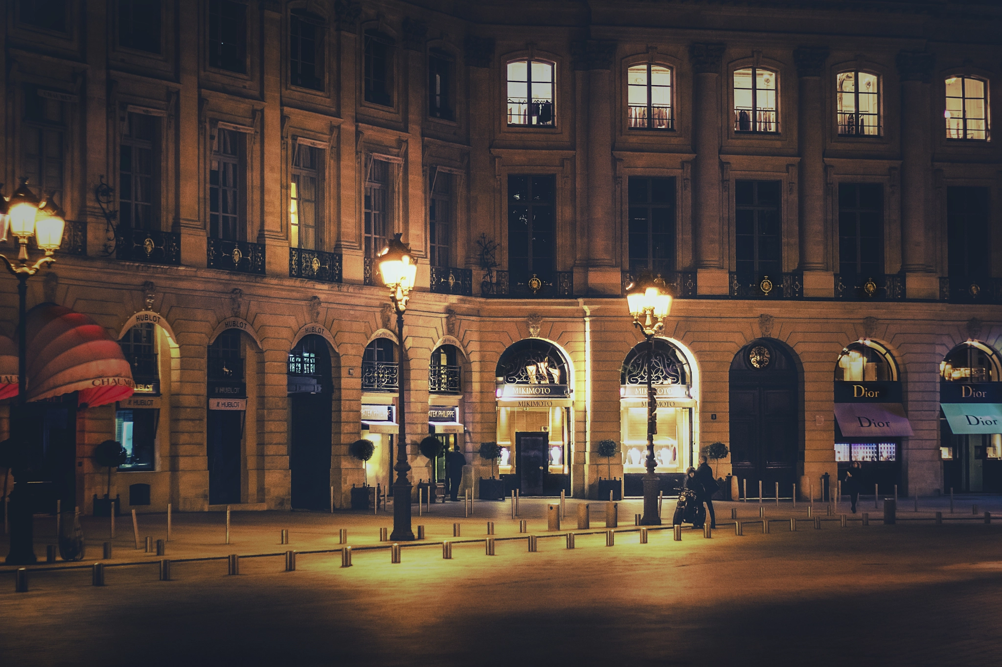 Sony SLT-A77 + Minolta AF 50mm F1.7 sample photo. Paris, place vendôme photography