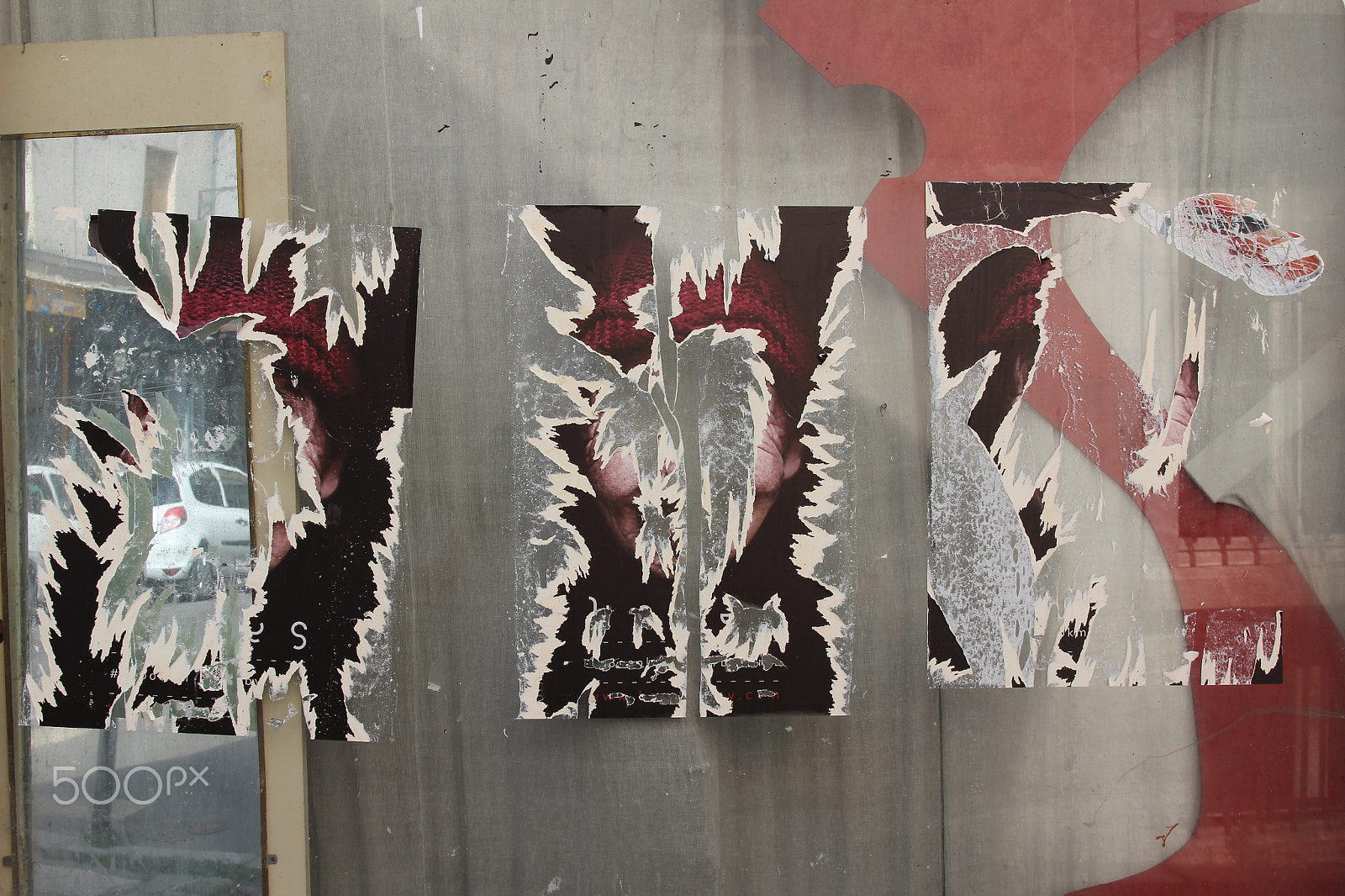Canon EF 28-135mm F3.5-5.6 IS USM sample photo. Urban art @paris  - symmetry photography
