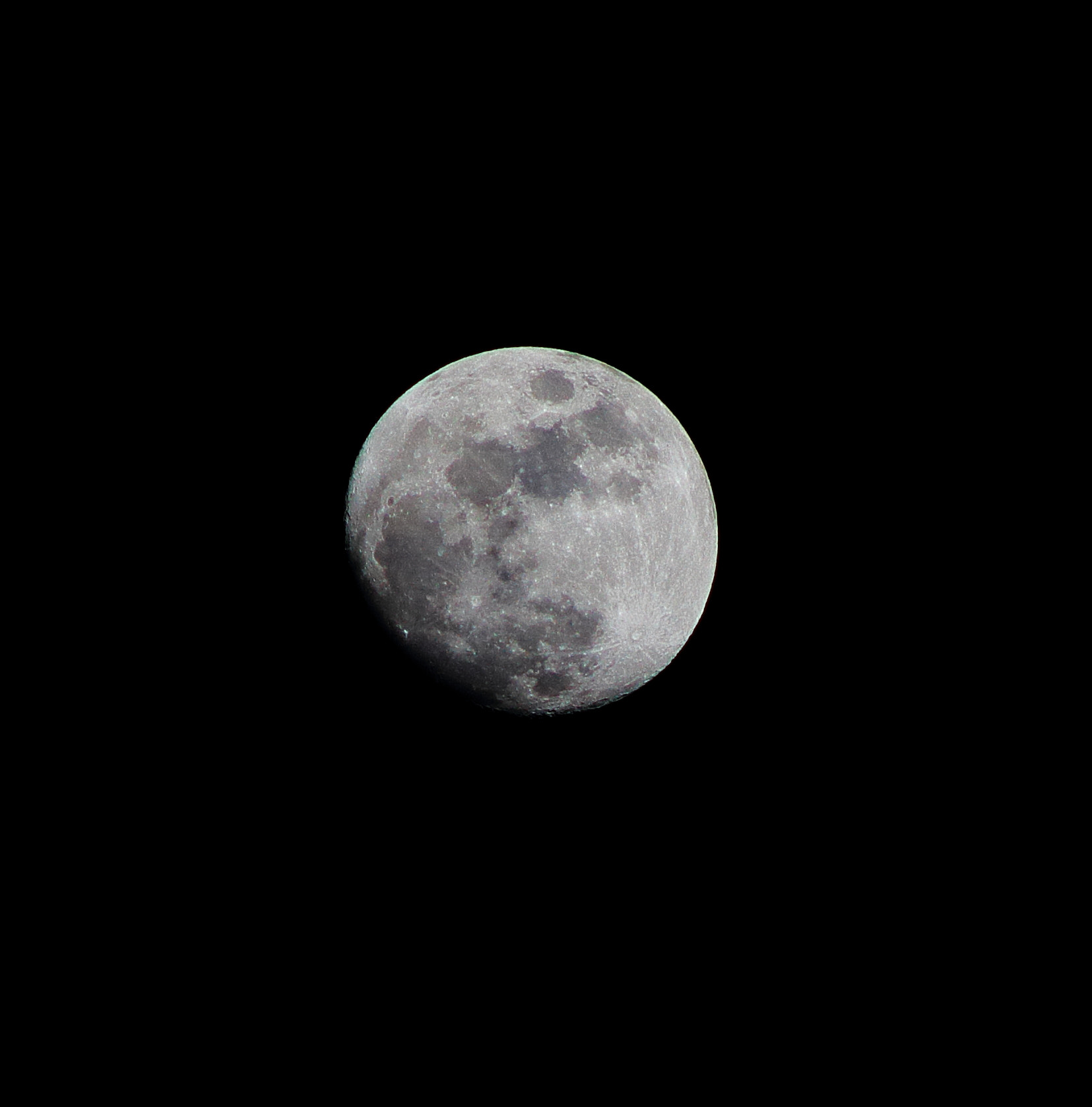 Canon EF 90-300mm F4.5-5.6 sample photo. Beautiful moon photography