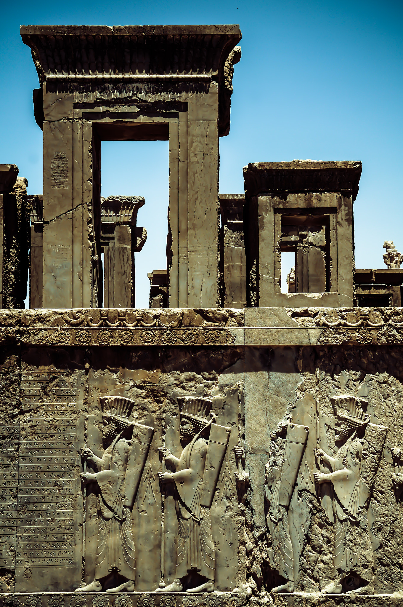 Sony E 18-200mm F3.5-6.3 OSS sample photo. Persepolis photography