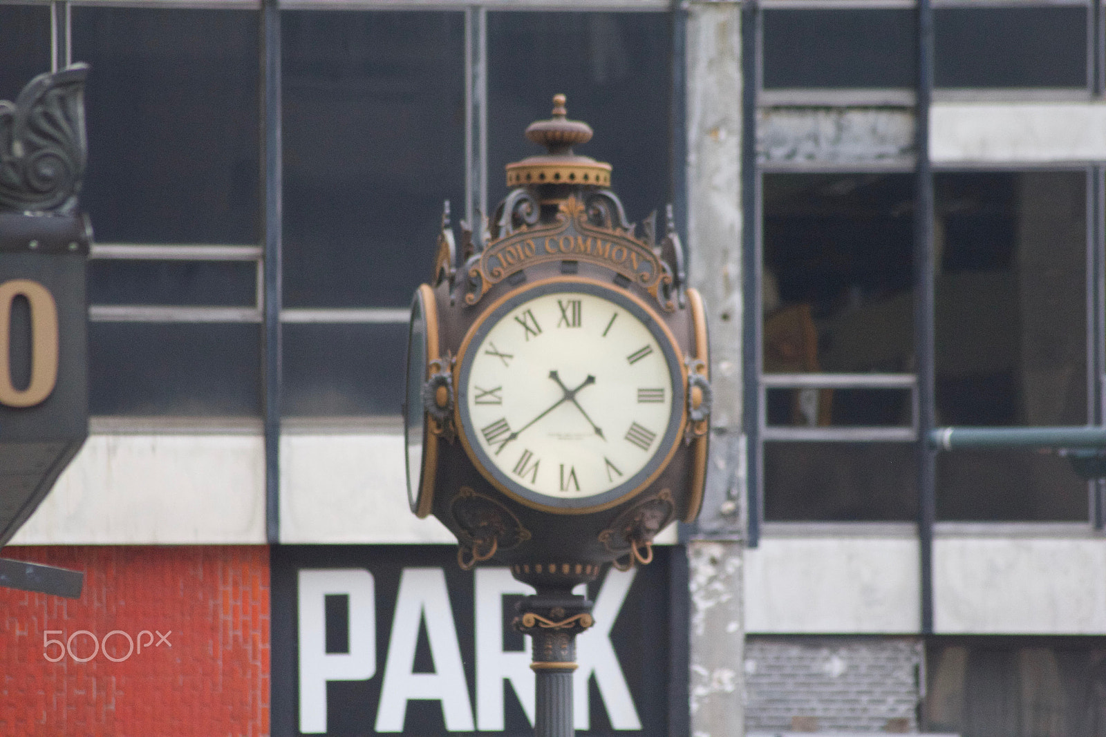Sigma 70-300mm F4-5.6 APO DG Macro sample photo. A random clock in new orleans photography