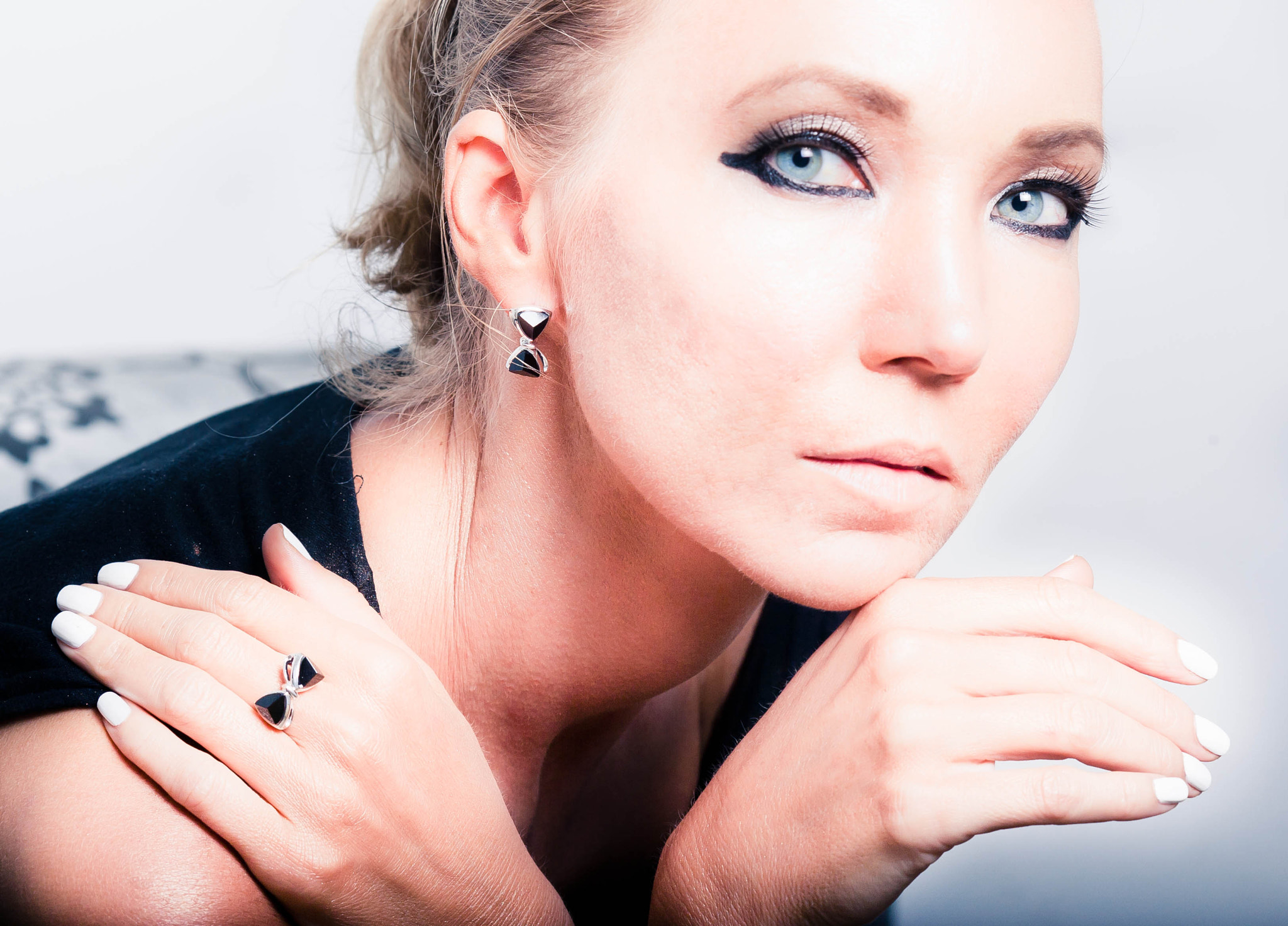 Canon EOS-1Ds Mark II sample photo. Mj studio photography