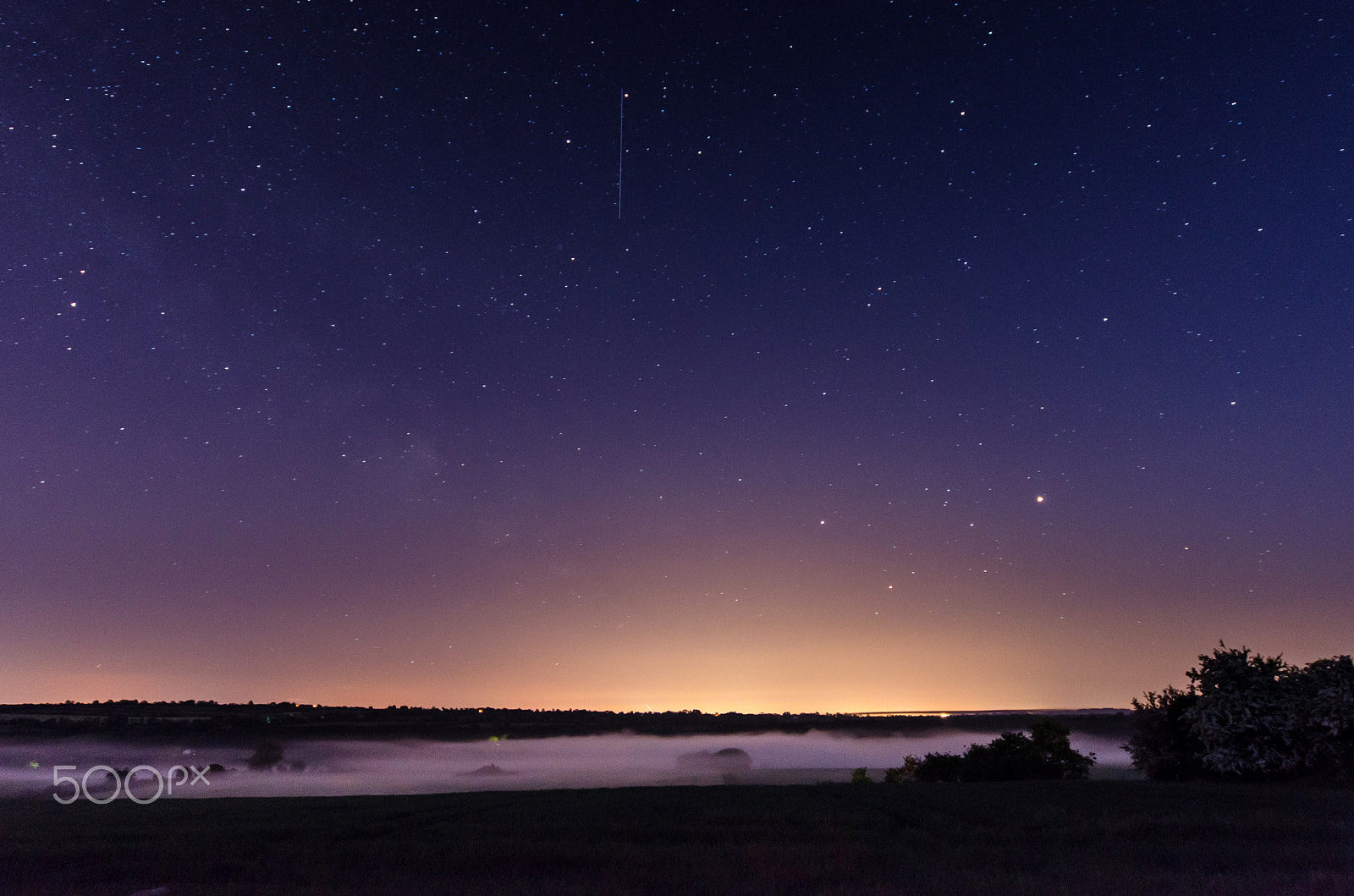 Sigma 12-24mm F4.5-5.6 EX DG Aspherical HSM sample photo. Mist and stars in the boyne valley photography
