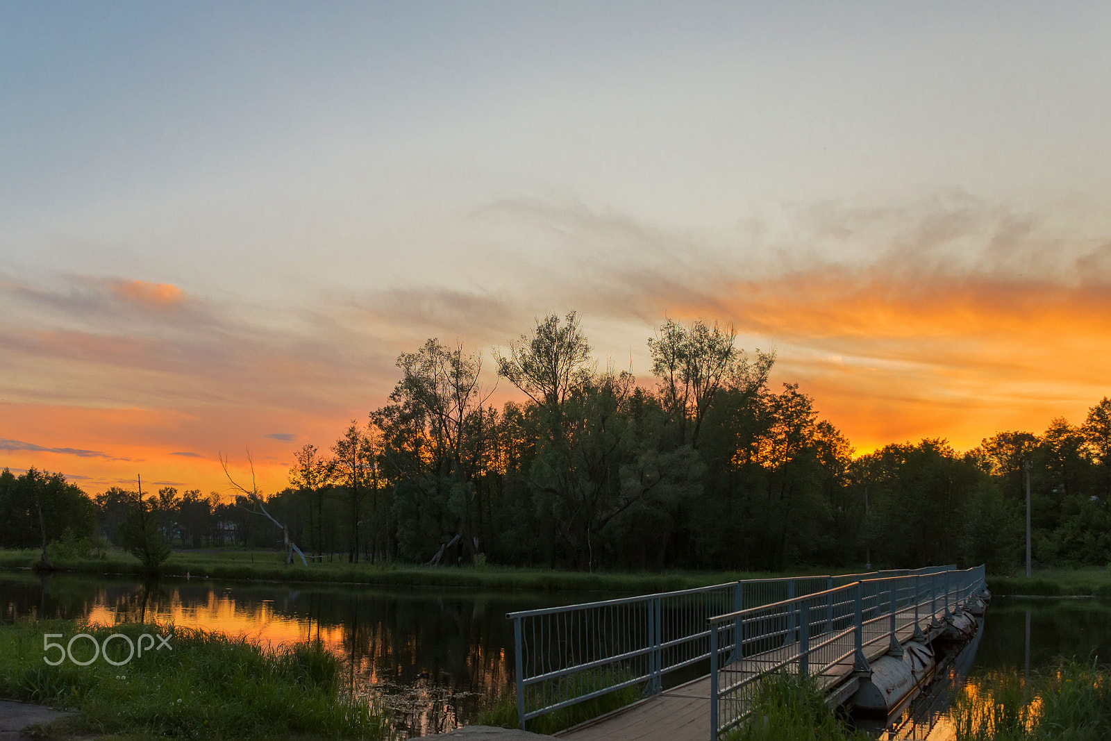 AF Zoom-Nikkor 28-85mm f/3.5-4.5 sample photo. Beautiful sunset photography