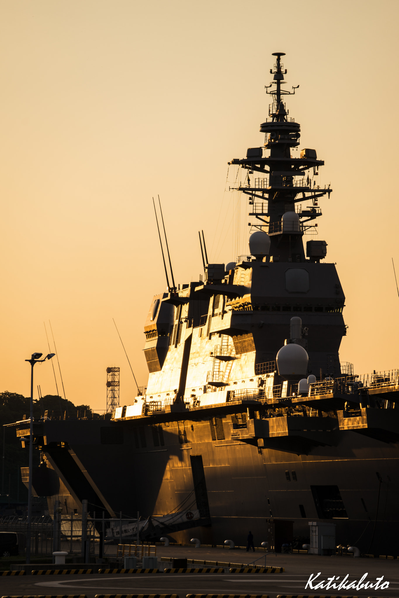 Sony 70-300mm F4.5-5.6 G SSM sample photo. Escort ship izumo photography