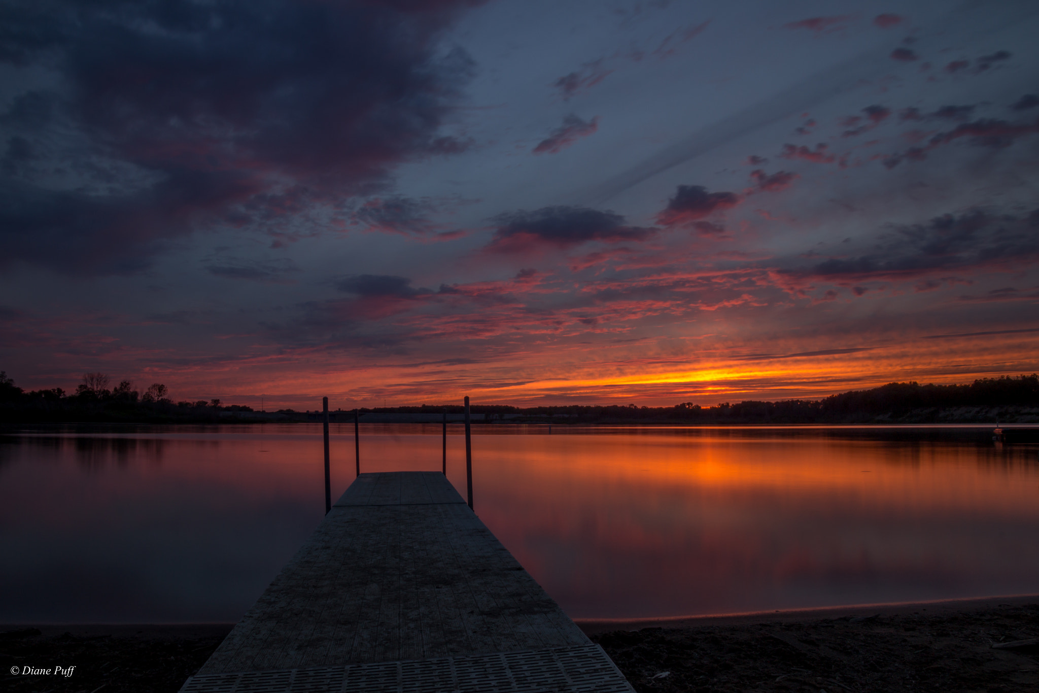 Canon EOS 1200D (EOS Rebel T5 / EOS Kiss X70 / EOS Hi) sample photo. Sunset dock photography