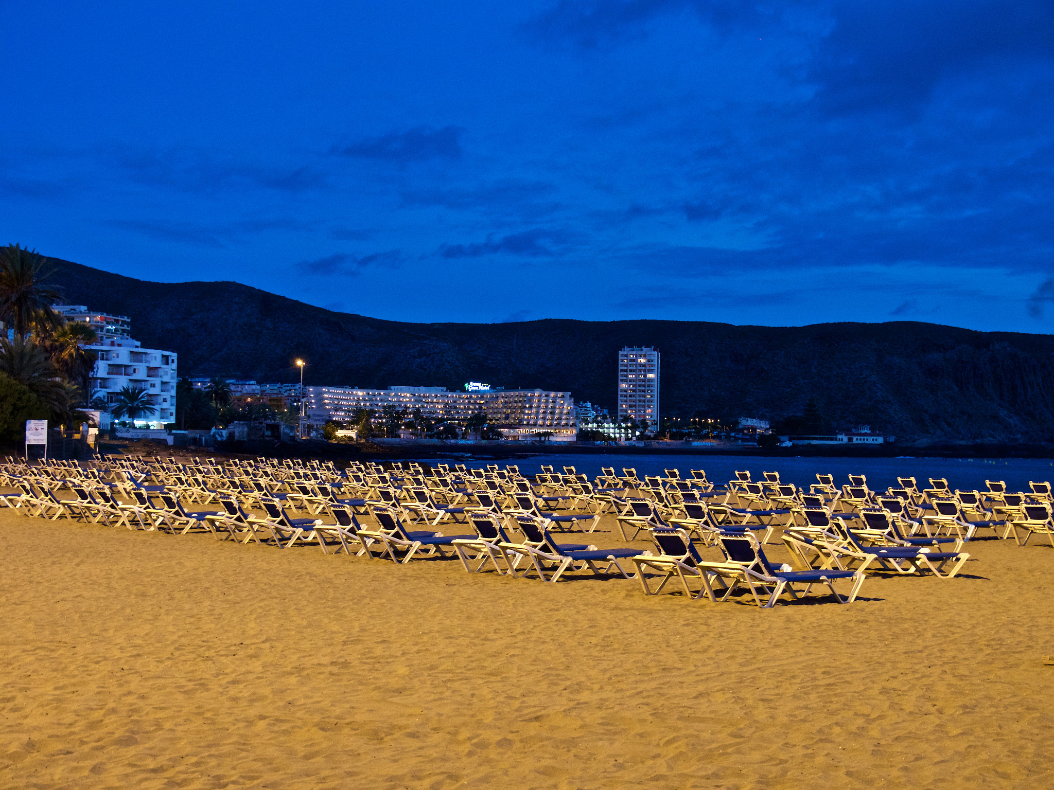 Olympus OM-D E-M5 sample photo. Playa de los cristianos photography