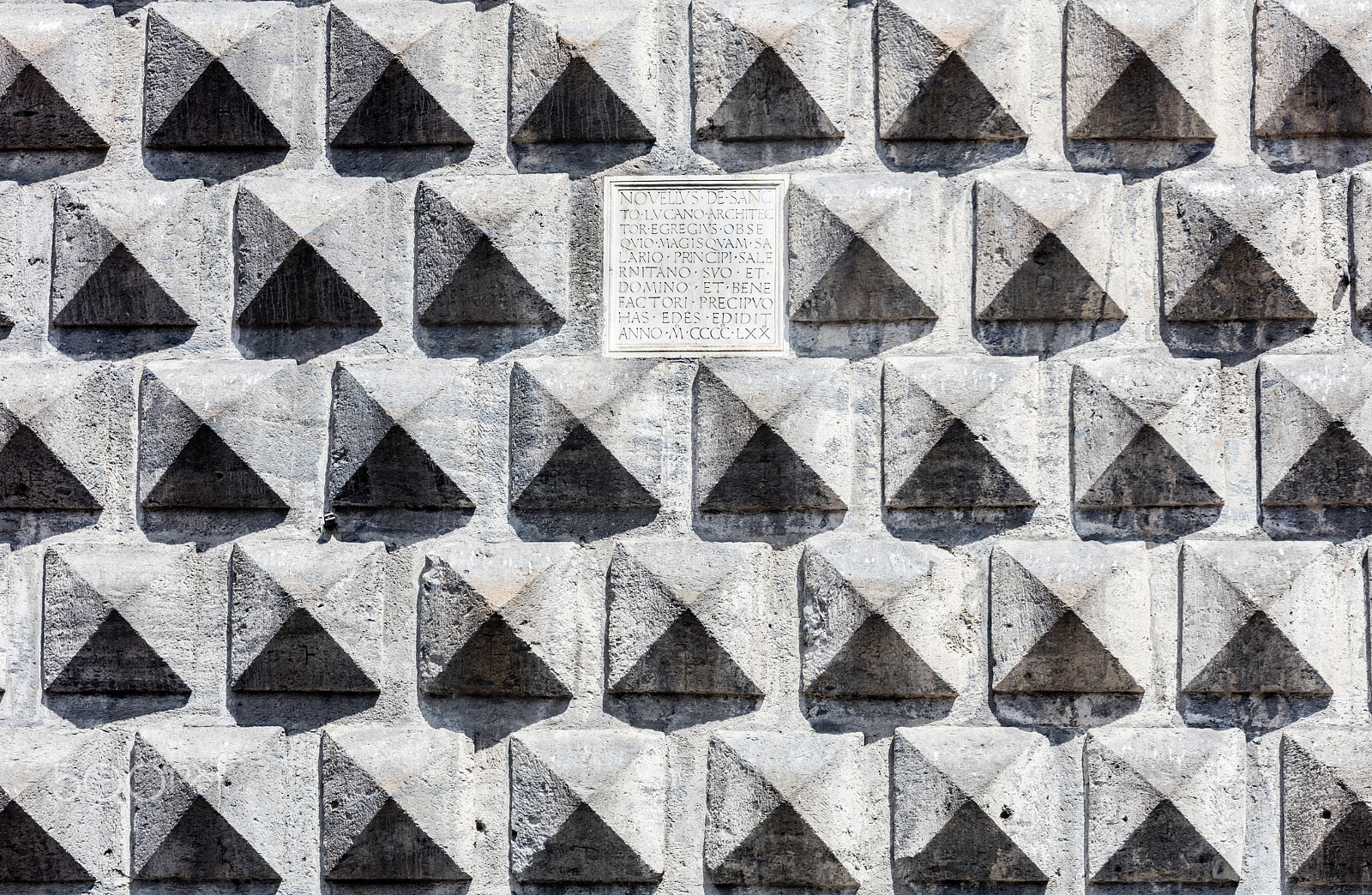 Sigma 150mm f/2.8 EX DG OS HSM APO Macro sample photo. Ashlar  in historical center of naples photography