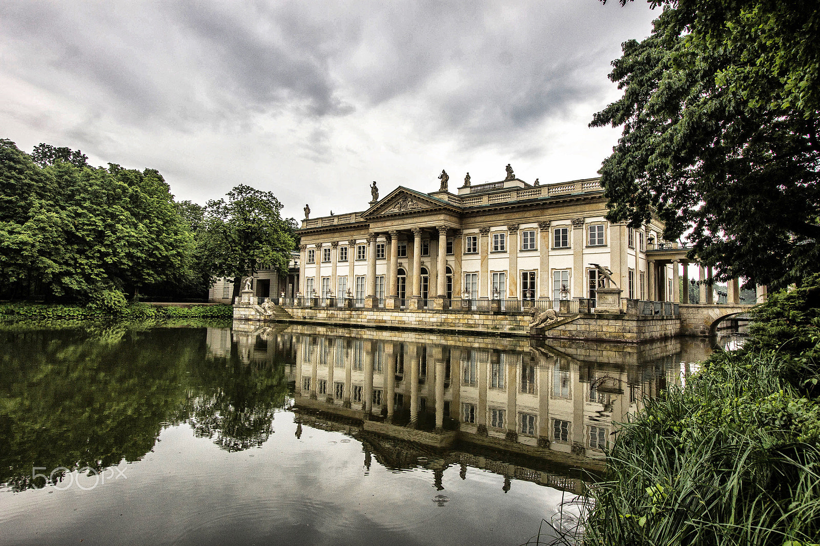 Canon EF-S 10-22mm F3.5-4.5 USM sample photo. Łazienki palace photography