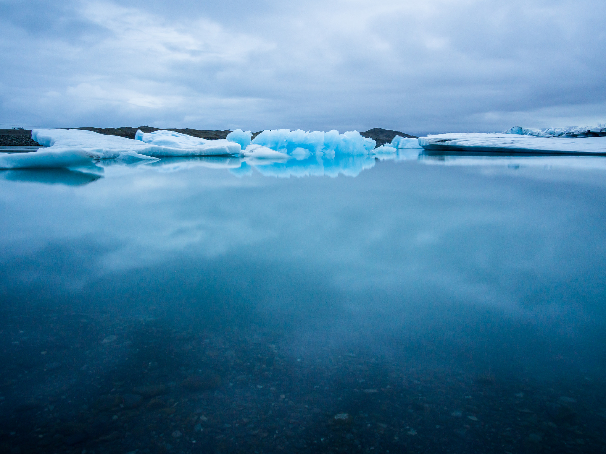 Panasonic Lumix G X Vario 12-35mm F2.8 ASPH Power OIS sample photo. Icy lake photography