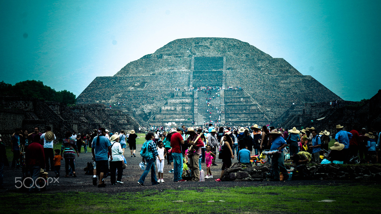 Sony Alpha a3500 sample photo. The temple of moon photography