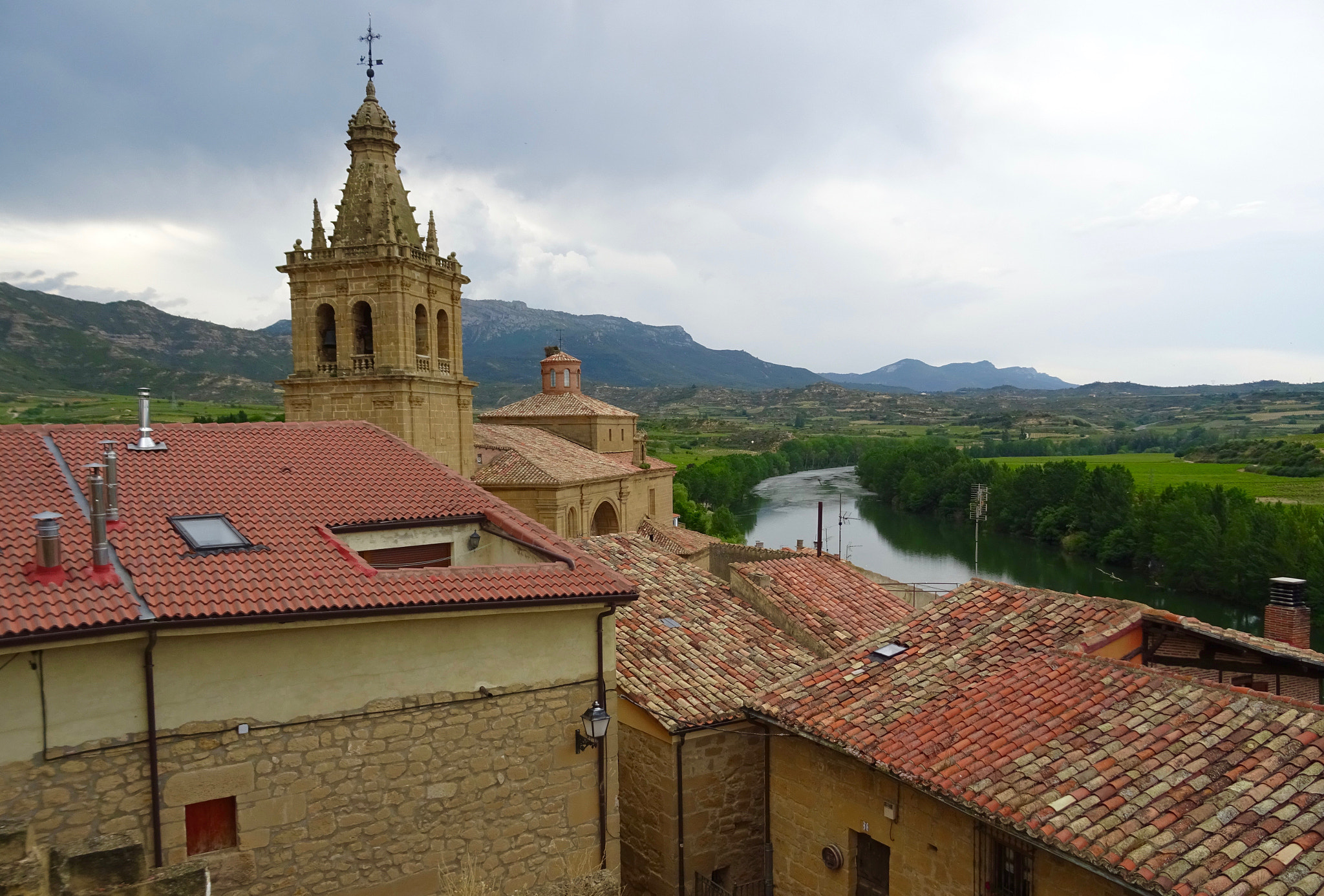 Sony DSC-HX60V + Sony 24-720mm F3.5-6.3 sample photo. Briñas. photography